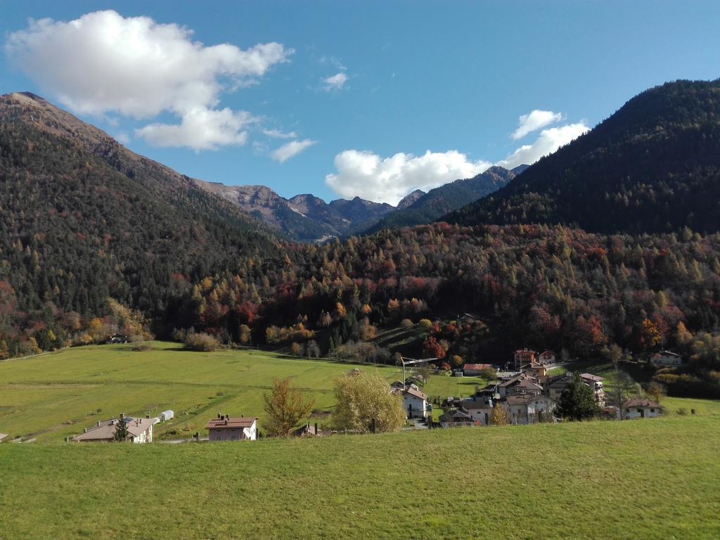 مبيت وإفطار Breguzzo Agritur Cornasest المظهر الخارجي الصورة