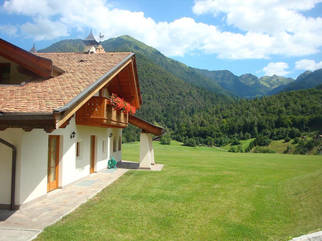 مبيت وإفطار Breguzzo Agritur Cornasest المظهر الخارجي الصورة