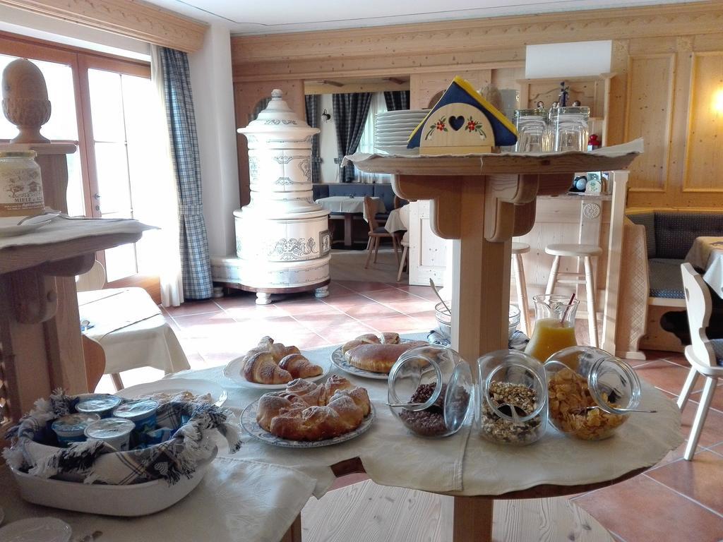 مبيت وإفطار Breguzzo Agritur Cornasest المظهر الخارجي الصورة