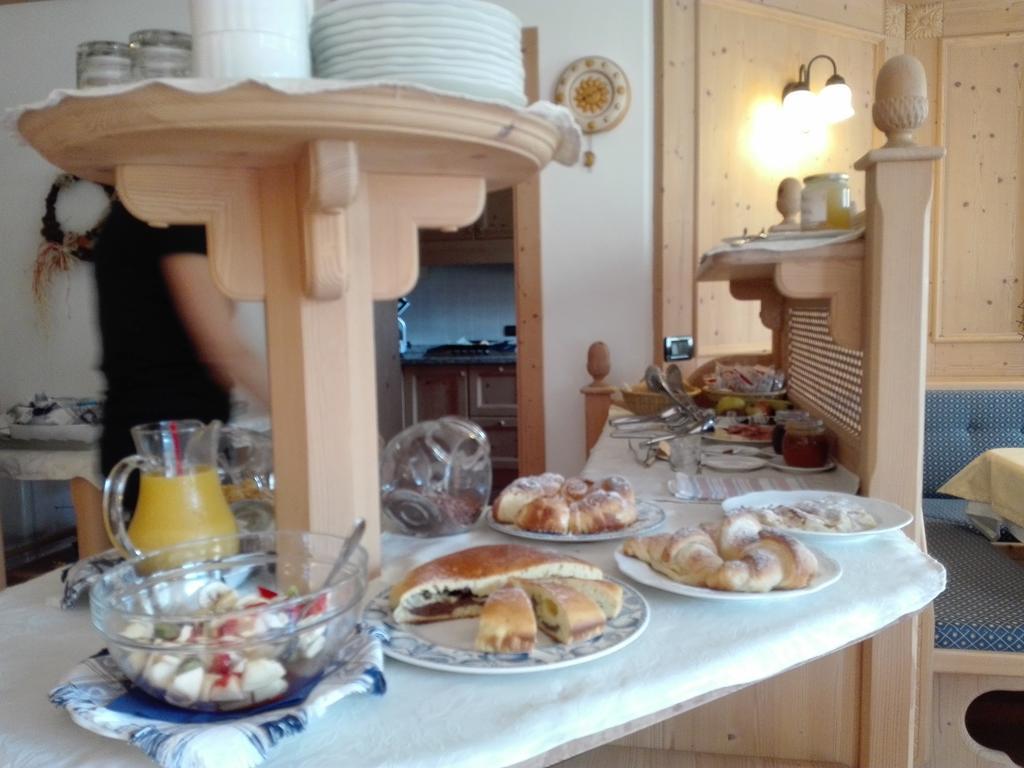 مبيت وإفطار Breguzzo Agritur Cornasest المظهر الخارجي الصورة