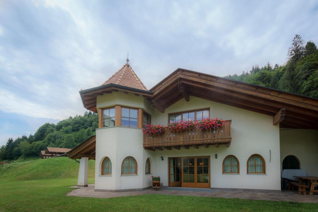 مبيت وإفطار Breguzzo Agritur Cornasest المظهر الخارجي الصورة
