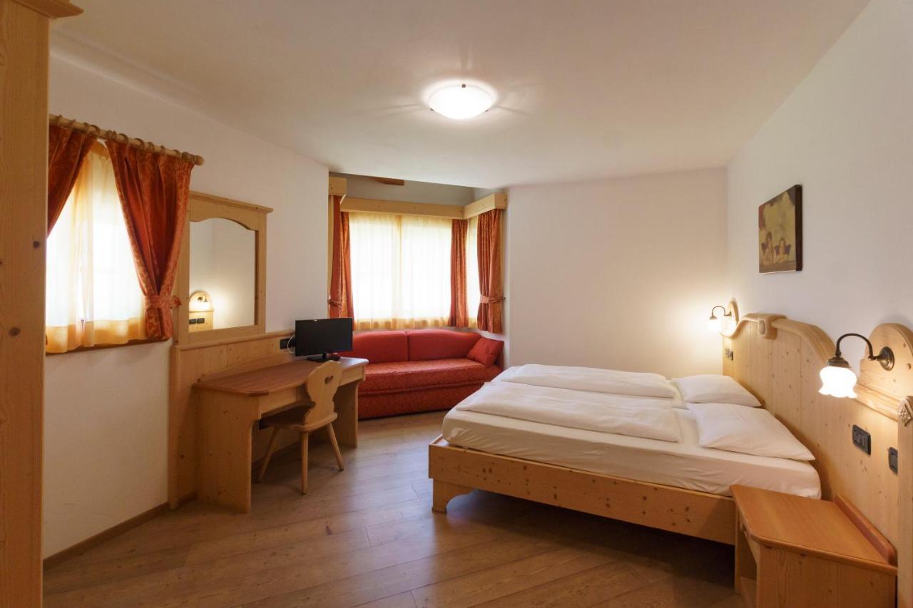 مبيت وإفطار Breguzzo Agritur Cornasest المظهر الخارجي الصورة