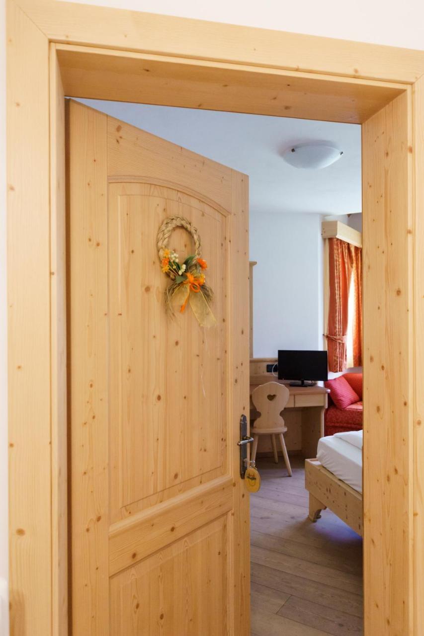 مبيت وإفطار Breguzzo Agritur Cornasest المظهر الخارجي الصورة
