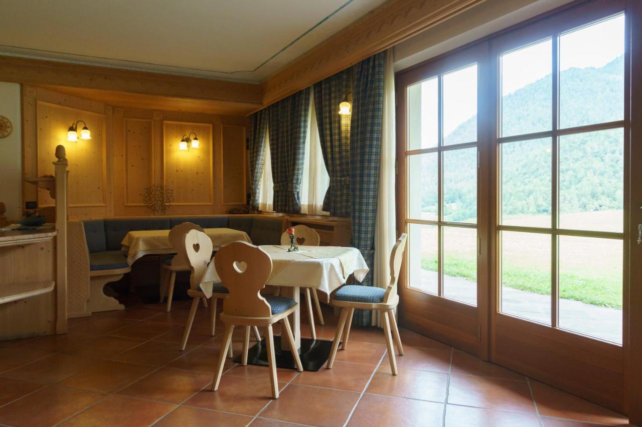 مبيت وإفطار Breguzzo Agritur Cornasest المظهر الخارجي الصورة