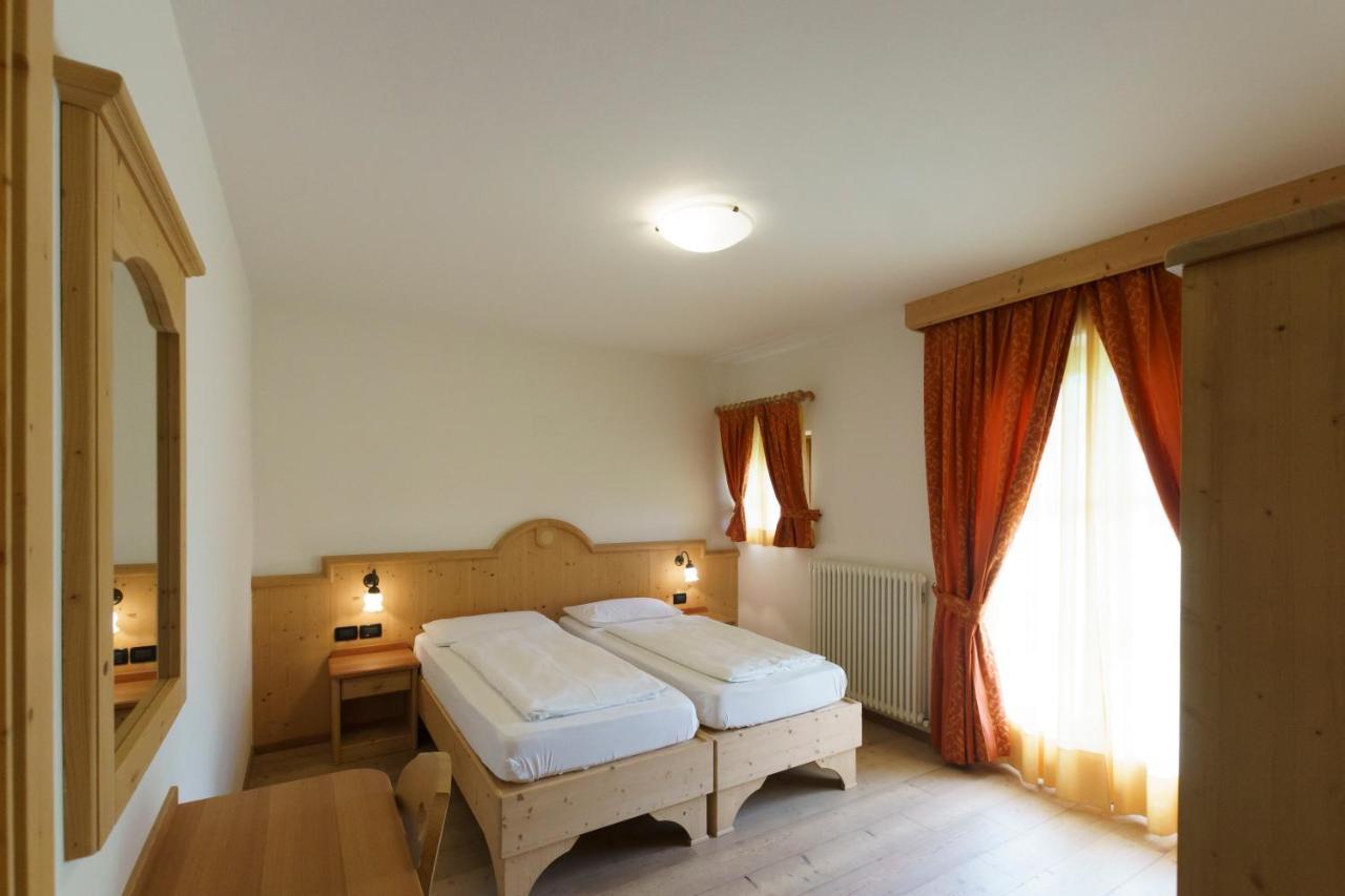 مبيت وإفطار Breguzzo Agritur Cornasest المظهر الخارجي الصورة
