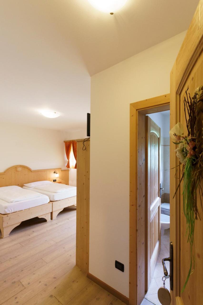 مبيت وإفطار Breguzzo Agritur Cornasest المظهر الخارجي الصورة